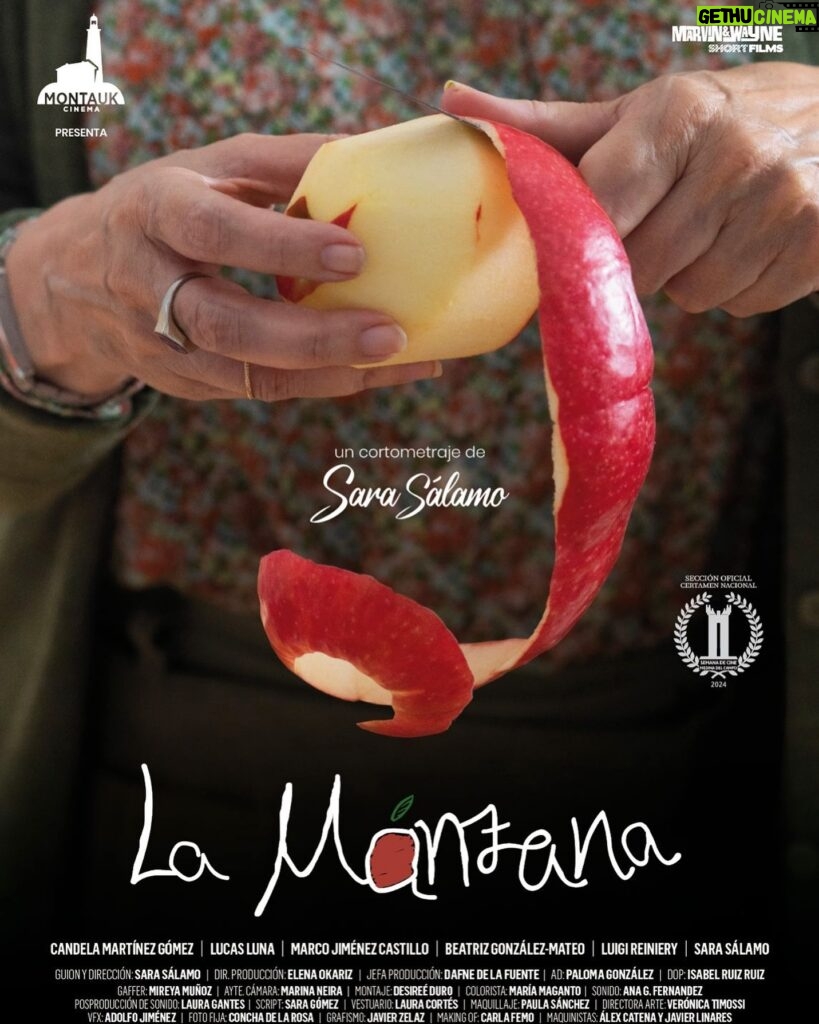 Sara Sálamo Instagram - ¡Nos vamos a @medinafilmfestival ! Nuestro cortometraje “La Manzana”🍎 ha sido seleccionado para competir en su “Sección Oficial” y eso merecía celebrarlo: compartiendo en primicia nuestro cartel. ¡Nos vemos en Medina del Campo! @montaukcinema @sarasalamo @isabelruizruizdop @desireeduro @mariamaganto @anagsonido @saritisima_g @marinaneirafotos @elena_okariz @paulasanchezmakeup @veronicatimossi @mz.magenta @lauraagantes @lacortes19 @carlfemo @conchadelarosa @alexcatena @javierzelaz @neorender @luigireniery @beatrizruizgonzalezmateo @candela.margo @marvinwayne @javat.gb @mr_ignotto @diegoylucasluna
