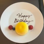 Sara Waisglass Instagram – man oh man I love my friends. I would love them a bit more if they taught me how to use bronzer, but nonetheless, they really are extraordinary!!!

thanks for always making me feel so special. it means the world to me🥹

#shangrilahotels #findyourshangrila #notmybirthdayyet #sorryforconfusingyou #justlovebeingcelebrated Shangri-La Toronto