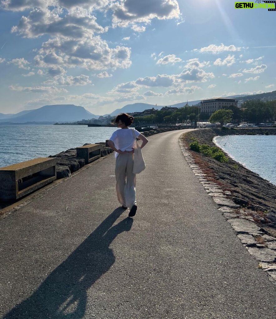Sara Waisglass Instagram - !!!! Neuchâtel