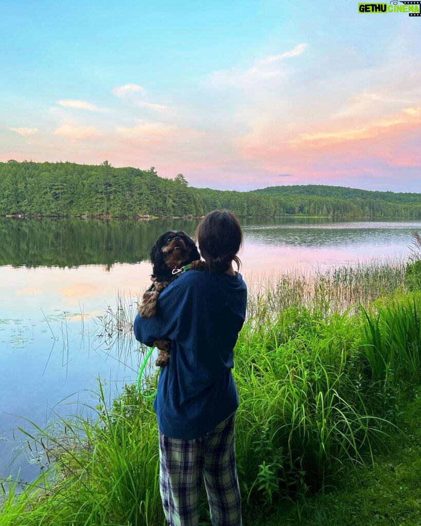 Sara Waisglass Instagram - simply divine✨ Haliburton, Ontario