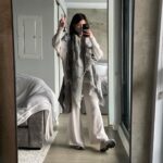 Sara Waisglass Instagram - the condo mirror… a series✌️