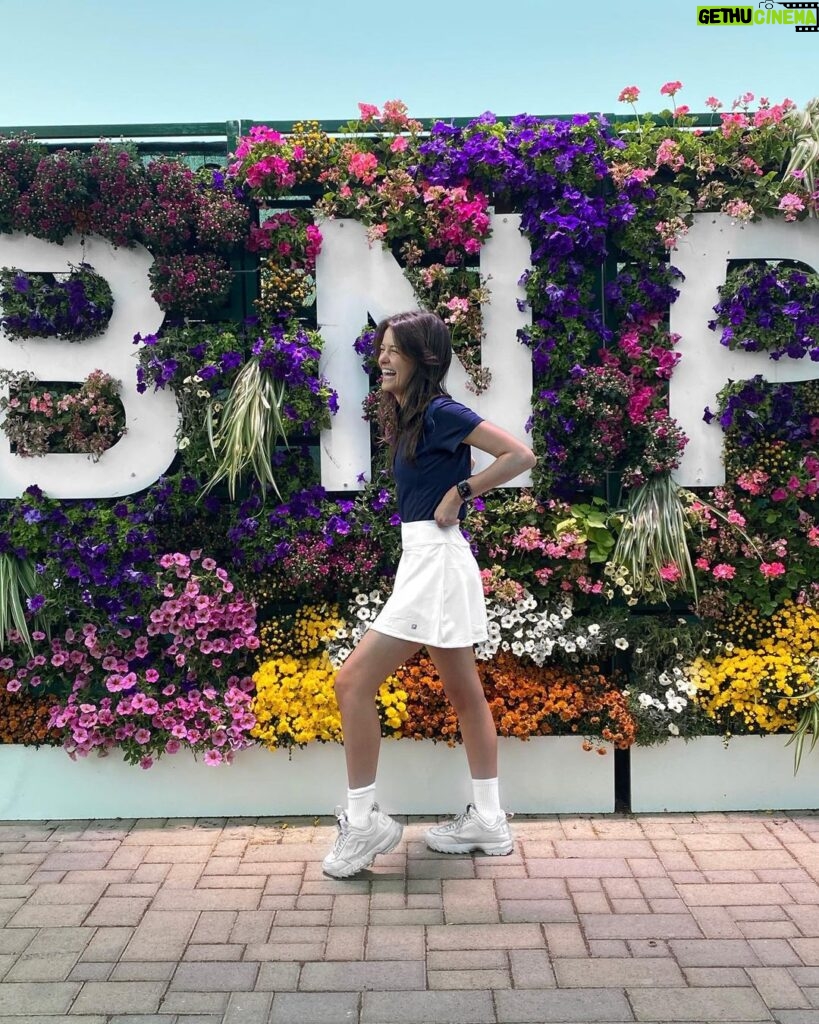 Sara Waisglass Instagram - The outfit served, but the players served harder! Absolutely LOVED spending the weekend with @filausa @filatennis at the BNP Paribas Open! BNP Paribas Open, Indian Wells