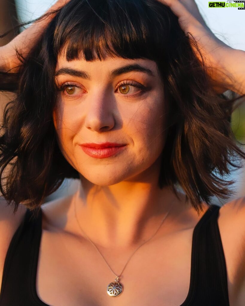 Sarah Gilman Instagram - reminder that for every photo that makes the curated social media highlight reel, there are hundreds of others that we often don’t share. so here’s a nice posed one of me in makeup on the beach, followed by a ton of 100% normal human ones from vacation. trust me, you’re not the only one who doesn’t look like a model as they go through daily life. 🫶🏻