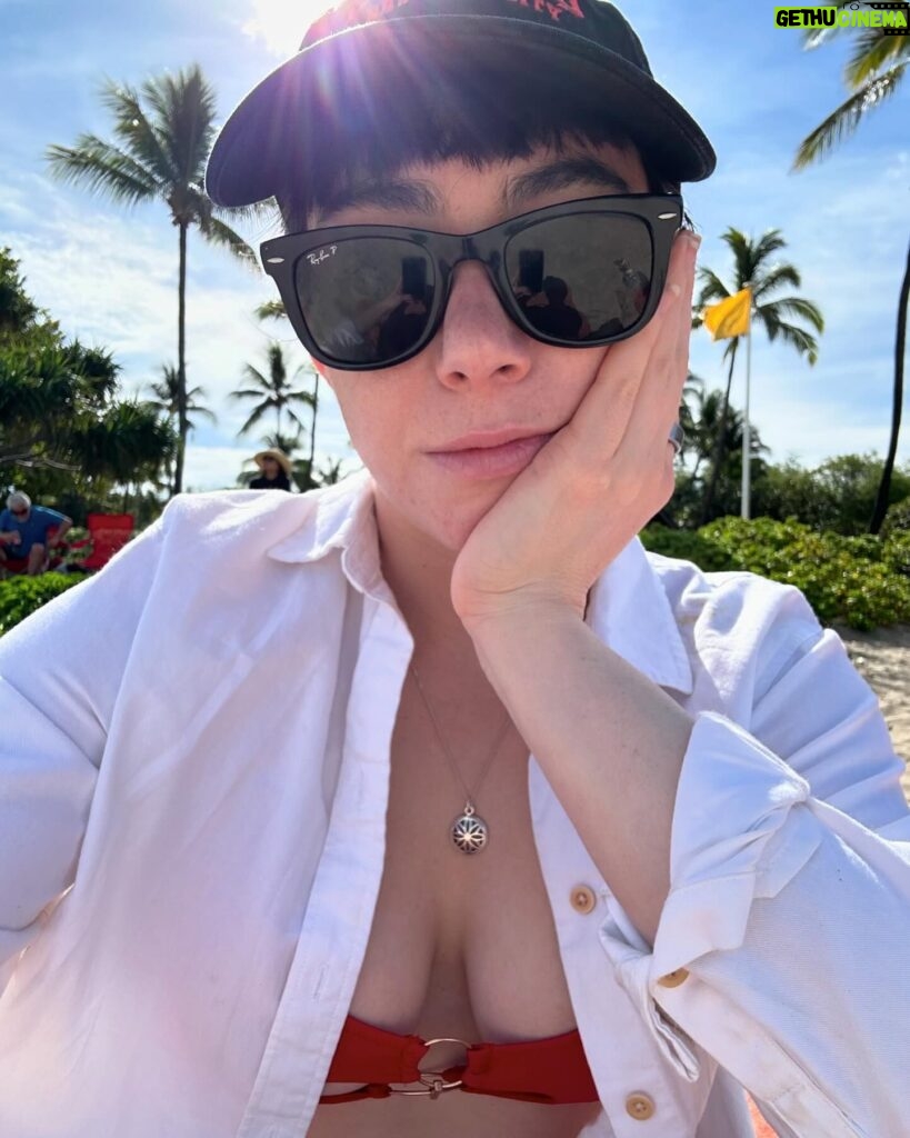 Sarah Gilman Instagram - reminder that for every photo that makes the curated social media highlight reel, there are hundreds of others that we often don’t share. so here’s a nice posed one of me in makeup on the beach, followed by a ton of 100% normal human ones from vacation. trust me, you’re not the only one who doesn’t look like a model as they go through daily life. 🫶🏻