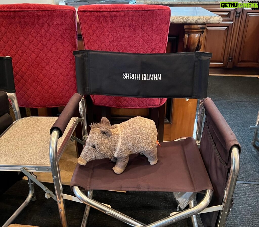 Sarah Gilman Instagram - so grateful and excited to be back on set with our csi: vegas family. season 3, here we come! 💍 new season, new episodes premiere February 18 on @cbstv and @paramountplus