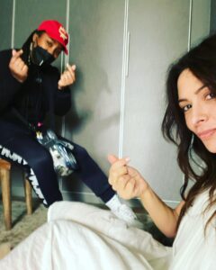 Sarah Shahi Instagram - If you haven’t heard— it’s out 🍿🍾🥰 @sexlife 2. Forever grateful to be Billie. Share your heart, share your comments 👇🏼 Hope you like. Season 2 is due to the love you poured on to us after the 1st. This is for all you Billie’s out there. Hope ya like ❤️ ( ps- features music by one of my favorites @charlottecardin , can you spot the scene)?