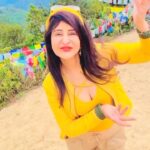 Saru Maini Instagram - Coz it’s trending💛🔥💛 #sarumaini #trendingreels #trending #fyp #explorepage #travelreels #bhutantravel