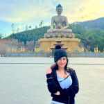 Saru Maini Instagram – You can’t miss it…My Bhutan Vlog Part1 on My YouTube Channel- Saru Maini Official🤩 @tourismbhutan @drukair_royalbhutanairlines @tripplanners.co.in @bhutanphotographytoursandtreks  #bhutan #paro #thimphu #buddha #peaceful  #happy #drukair #himalayas #serenity #travelvlog #travel #youtubechannel #sarumainiofficial