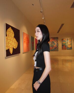 Sarunchana Apisamaimongkol Instagram - 🖤