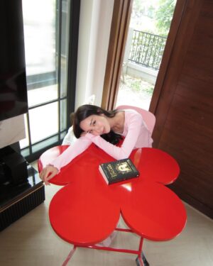 Sarunchana Apisamaimongkol Instagram - book day at home