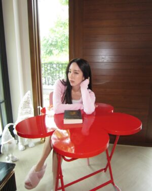 Sarunchana Apisamaimongkol Instagram - book day at home
