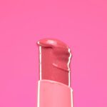 Savika Chaiyadej Instagram – 👄Winky Melty Glassy Lip💄✨
 ลิปกลอสสีฉ่ำ กลบปากมิด เนื้อบางเบาไม่หนึบ เนื้อสัมผัสให้ความเย็นทำให้ปากอวบอิ่มไม่ตกร่อง และกลิ่นหอมของสีลิปที่แตกต่าง 
.
#winky  #winkycosmetics  #lip  #lipstick  #lipgloss  #lipfiller  #ลิป  #ลิปสติก  #ลิปกลอส #พิ้งกี้สาวิกา #lips #ลิปเกาหลี #makeup #beauty #makeuplove #glossylips #makeuptrends #เครื่องสำอางเกาหลี #วิ้งค์กี้ #pinkysavika