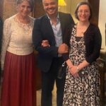 Sawsan Badr Instagram - كل الشكر معالى السفير شريف كامل سفير مصر بأنجلترا على تكريمى انا و فريق عمل مسلسل ام الدنيا في لندن 🙏🏾 @