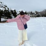 Sayuri Matsumura Instagram - 🍎 ラヴィット！さんのロケで松島にお邪魔したとき 直前に雪が降って 綺麗な雪景色🥰 綺麗で感動しました 雪って文字書きたくなるよね♡ たくさん食べて 眠くなって居眠りさん💤
