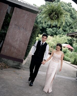 Sean Jindachot Instagram - Pre-Wedding ในวันงานก่อนเข้าพิธี Pipa•Jinda’s the engagement 💍 #pipajindaซึ่งกันและกัน 

Credit 📷 : @nawaphon_present @supanitr @2pundisc