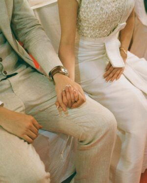 Sean Jindachot Instagram - “เรื่อง.. การันตี"

I guarantee there’ll be tough times. I guarantee that at some point, one or both of us is going to want get out. But I also guarantee… that if I don’t ask you to be mine, I’ll regret it for the rest of my life. Because I know in my heart… you’re the only one for me.” – 

#pipajindaซึ่งกันและกัน
