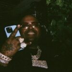 Sean Kingston Instagram - Kingston in da spotlight, I’ll neva let dem catch me at da stoplight 💎👑