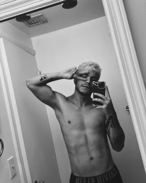Sebastián Villalobos Instagram - dímelooooo @ozuna