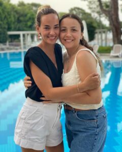 Seda Bakan Instagram - İyi ki doğdun Sevil’im. İyi ki hayatımızdasın. Seni çok seviyorum. Hayat sana ve ailene olabilecek en iyi günleri, sağlıkla yaşatsın ❤️ iyi ki varsın. İyi ki benim yengemsin, ablamsın, kardeşimsin… @bakansevil 💐