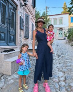 Seda Bakan Instagram - Başıma gelen en güzel şeyler için şükürler olsun 🙏🏼🧿💞 #happymothersday #annelergünü