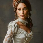Sedef Avci Instagram - Peki ya sen hangi dönemde yaşamak isterdin? #1700s #1800s #1930s #1940s #1950s #1960s #1970s #remini