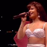 Selena Quintanilla Instagram - Selena Y Los Dinos “Si La Quieres” February 27, 1994 Houston Astrodome Written By: Ricky Vela Produced By: A.B. Quintanilla III 🎤 Performed by Selena Quintanilla 🎸 Bass: A.B. Quintanilla III 🥁 Drums: Suzette Quintanilla 🎸 Guitar: Chris Perez 🎹 Keyboards: Joe Ojeda & Ricky Vela 🪘 Percussion: Art Meza #SelenaQuintanilla #SelenaYLosDinos #SiLaQuieres #1994HoustonAstrodome
