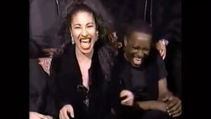 Selena Quintanilla Instagram - There’s always time for laughter. 

Selena’s humor and joking personality resonated with anyone she touched, inspiring positivity and motivation. 

💜

Siempre hay tiempo para la risa.

El humor y la personalidad bromista de Selena resonaron en todos los que tocó, inspirando positividad y motivación. 

#SelenaYLosDinos #QueTalAmigos #WayBackWednesday #SelenaForever
