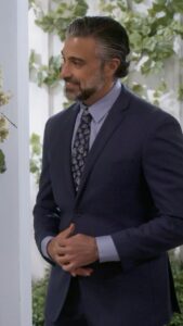 Selenis Leyva Instagram - looks like chance isn’t buying what josué’s selling… 😅 catch the one hour finale of #LopezVsLopez Tuesday at 8/7c on NBC and streaming on @peacock.