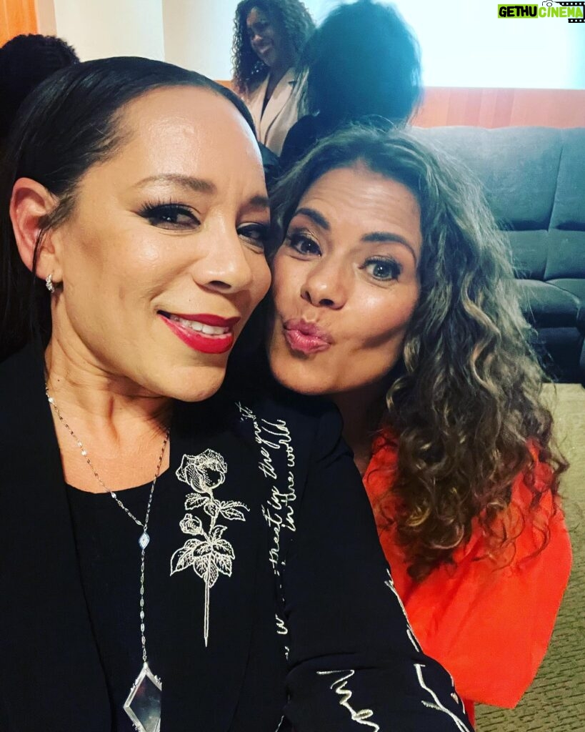 Selenis Leyva Instagram - My friend @funnyaida wrote a book and it’s fantastic! Yesterday I got to celebrate her and her book alongside some badass women @arianadebose @jess_m_garcia @justinamachado @iamginatorres @itisijudyreyes1 @thereallisavidal . Aida thank you for letting me be a part of the evening conversation as your moderator. Truly honored sis ! Go get this book ! Pre order now #legitimatekid #wegotyou