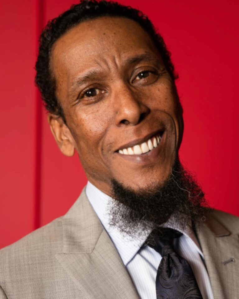 Selenis Leyva Instagram - Mr Ron Cephas Jones, the coolest of all cats ! The poet, the actor , the father , a friend . I met Ron when I was 18 years old fresh out of high school. My first job as a teaching artist . He was a head counselor of the program and he was tall, kind, talented, and so incredibly cool! One thing I knew immediately was that he was a father to a little girl that he loved beyond words. His “ brown eyes” , a poem he shared about Jasmine. It was clear she was his heart ! Ron was a poet making his rounds not really working much as an actor in those days but he always smiled and never seemed jaded by the struggle. He encouraged me to dream big . His talks were always as if you were his equal . With a soft yet powerful voice he always made you stop and listen. He didn’t just talk to hear himself , he had wisdom to share . Hearing the news of his passing has left an entire community of people in pain. I will rejoice in knowing that Ron got to show the world all his talent and heart . Years later after our first meeting in nyc and working together for years , both struggling actors , he made it . He received all his flowers . But most importantly, he saw his “ brown eyes” hit it big ! @jazzy_joness you have the coolest angel watching over you now. I will forever remember that smile and the day we ran into each other in some fancy event years later… we both stopped ,he put his hands together , said my name and that’s all that was needed. We both knew in that moment the journey we both had taken , the years of struggle in nyc to that moment . We hugged and then had a real good laugh as if to say “ can you believe this”! Ron, my heart breaks today because I know you had so much more to give . I thank you for sharing your art , your humanity and your heart with us. Much love always , rest in peace my dear friend . 💙🙏🏽 #riproncephasjones