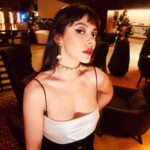 Selin Şekerci Instagram - Hoşçakal Berlin bizi çok mutlu ettiniz🥂💜 Full look : @miumiu Styled by: @hakanbahar0 🌹 @orchestracontent 📸: @buketakbaba @lappartistanbul 💜🥂
