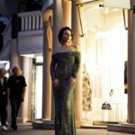 Selin Yeninci Instagram - Kurucusu olduğum @syproductionsofficial ile dünyanın en büyük içerik fuarlarından olan Cannes’daki Mipcom 23’e -ülkemizi temsilen- hem oyuncu hem de yapımcı olarak katılan ilk kişi olmak nasip oldu.Bayılarak çalıştığımız, içeriklerimizi birlikte oluşturduğumuz tüm harika ekip arkadaşlarıma , sonsuz destekleriyle yanımda olan tüm @itokurumsal ekibine , yanımda olduğu için menajerim @meltemkaraata ‘ya , beni ve ekibimi sevgiyle kucaklayıp kabul eden @mipmarkets ‘e ve hafta boyunca beni destek mesajlarıyla mutlu eden tanıdık tanımadık tüm güzel dostlarıma, seyircilerime çok teşekkür ederim❤️‍🔥Güç ve kararlılık verdiniz, çok sağolun 🙏🏻 #openingnightparty #redcarpet #mipcom2023 #mipmarkets #itokurumsal #turkey