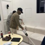 Seo In-guk Instagram - 아지트에서 청소중