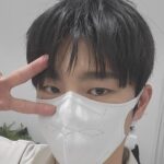 Seo In-guk Instagram - 시노텍스 마스크 광고촬영 🔥 크리스마스 같은 꽃과 케익을 주셔서 너무감사하고 오늘 너무 즐거웠어요!! 많이 기대해주세요!! #시노텍스마스크#시노텍스#서인국#seoinguk#synotexmask#synotex