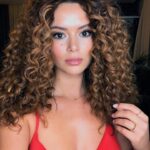 Seray Kaya Instagram -