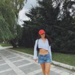 Seray Kaya Instagram - çocuklarla bir gün🌾🌞