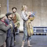 Serena Autieri Instagram - #NAPOLI sta arrivando My Fair Lady! Mancano solo 3 giorni al grande debutto, vi aspettiamo al @teatro_augusteo_napoli dal 1 al 10 marzo 💙 Biglietti disponibili su: ticketone.it o bigliettoveloce.it Cast artistico: Produttore @enricogriselli Adattamento italiano: @vincenzo_incenzo Direzione musicale: @enzocampagnolireal Coreografie: @santuccigianni Costumi: @la_fratto Nel ruolo di Eliza Doolittle: @serena_autieri Nel ruolo di Henry Higghins: @ivancastiglione Nel ruolo di Pickering: @manliodovi9 Nel ruolo di Mrs. Higghins: @fiorettamariofficial Nel ruolo di Alfred Doolittle: @gianfrancophinoofficial Nel ruolo di Mrs. Pearce: @galante.clara Nel ruolo di Freddy Heinsford Hill: @_luca_bacci_
