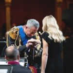 Serena Autieri Instagram - Alcuni momenti del magico concerto di ieri sera al teatro dell'Opera di Roma in occasione del 171° Anniversario della Fondazione della Polizia di Stato. E’ stato un onore essere ancora una volta vicina alle Istituzioni e ai valori che esse promuovono e difendono. Un grazie a: Maestro Maurizio Billi, Banda Musicale della Polizia di Stato @poliziadistato_officialpage, Ministro Matteo Piantedosi, @opera_roma @claudiobaglioniofficial @paolasaluzzi @mariaagresta @massimilianoossini
