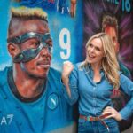 Serena Autieri Instagram - Vestiamoci d'azzurro per appartenere e condividere un sogno 🤍💙 @officialsscnapoli #campioniditalia #scusateilritardo #ricominciodatre