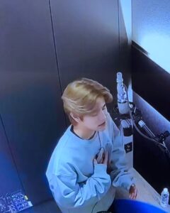 Seungmin Instagram - 우리 만남은 우연이었을까요🎤 고난이도의 곡이었습니다...많이 들어주세요!