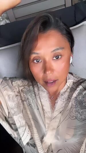 Sevara Nazarkhan Instagram - Делюсь со всеми теплом. Будем здоровы по отношению к себе и миру!♥️