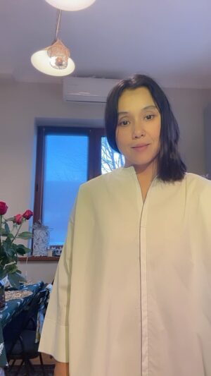 Sevara Nazarkhan Instagram - https://bit.ly/48ttBZn 

 Assalomu alaykum barchamizga! Har birimizning tug’ilgan kunimiz o’zimizga xos tarzda o’tadi, men uchun bu xayrli ishlar kuni. Bugun, «Ona»jamg’armasi bilan, siz bilan birga, kecha, bugun, ehtimol, ertaga qiyin bo’lgan barchaga yordam berishni xohlayman. Har kim o’z sarmoyasini chin yurakdan xohlaganidek qilsin, shu jumladan men ham.
 Bu men uchun va oson bo’lmagan barcha odamlar uchun, eng yaxshi sovg’a bo’ladi.

 Hammangizni yaxshi ko’raman. Barchamizga tinchlik va yaxshilik bo’lsin, rahmat! 💚