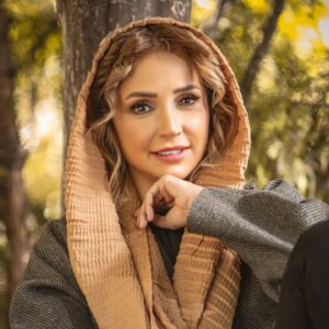 Shabnam Gholikhani Instagram - 🍃 شاید باورتان نشود اما هیچ عنصری قدرتمند از سپاسگزاری و شکرگزاری قبل از دریافت نیست .

🍃 خودتان را عادت دهید به سپاسگزاری 
از نور خورشید تشکر کنید، از خانواده از خانه ، از غذایی که میخورید. 👌👌

 🌸فقط و فقط سپاسگزار باشید .🌸

✨ خواهید دید آینده تان بزودی غرق نعمت میشود ✨

@pinkblushbeautysalon 
@asemancollection.co 
@amirrezarayati1 📸
#shabnamgholikhani