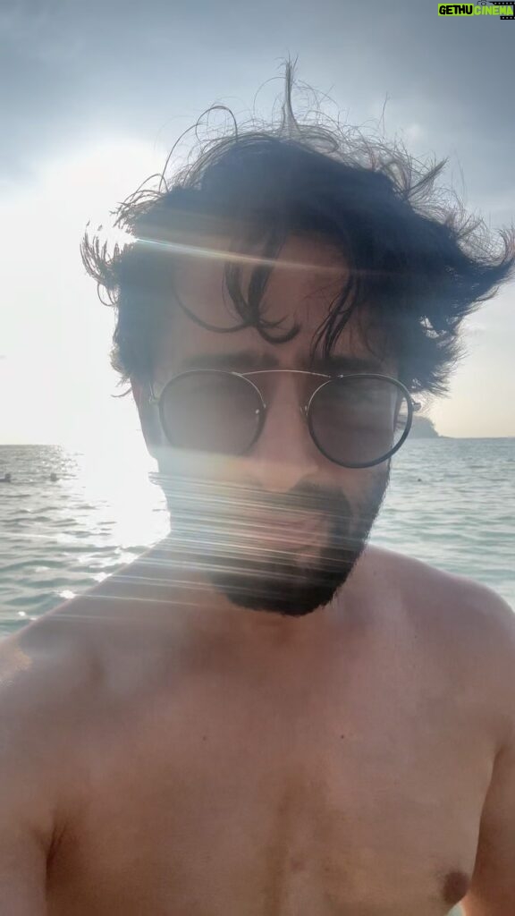 Shaheer Sheikh Instagram - ⚠️ Under Construction 🥊 🏊 🎯 👻