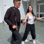 Shaila Gatta Instagram - Questa sera 20:50 canale 21 vi aspettiamo con la terza puntata di @snapofficial_ 😍✈️🤍 Nel frattempo un carosello a caso di questi giorni a Napoli