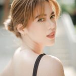 Shaina Magdayao Instagram - Whats coming next is huge… Make room 🌞 Glow 🌙 Shine ✨ #alwaysGrateful #ForwardAlwaysForward #ThankYouJUNE 🥂
