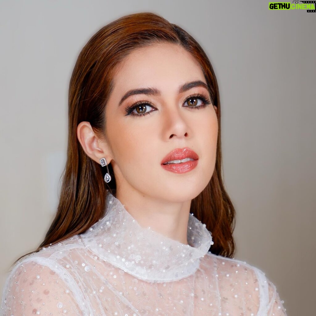 Shaina Magdayao Instagram - Shaina ✨ Makeup by @nikimedina Hair by @hairbyehmil Styled by @iwannabby #makeupbynikimedina #muaph #makeupartistsworldwide #makeupartistph #makeupartistphilippines