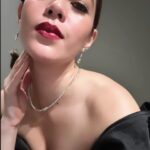 Shaina Magdayao Instagram – This custom @ehrranmontoya   my @jmajewelry jewels evoked a sense of romance within me 🇵🇭♥️

Also, I have been crushing on Korean dewy/glass skin lately ✨ HOW?! Ang gaganda ng skin nila dito! 😂 Could it be their weather? Air? Food? 😅
I mean… so grateful I have Dra Aivee/ Dr. Z and my @theaiveeclinic fam for my treatments 🤍

BUT I’m beginning to get so intrigued with Korean beauty products and their luminous skin!!!! Hahaha 
Who is familiar with their skincare routine? Share please 🫶🏻
•
•
•

Stylist @adrianneconcept
Asst Stylist @miss.vince_
Make up @nikimedina 
Skin @theaiveeclinic
Scent @lunas_livingoils
Nails @mimsqiu @minmeluxurynails