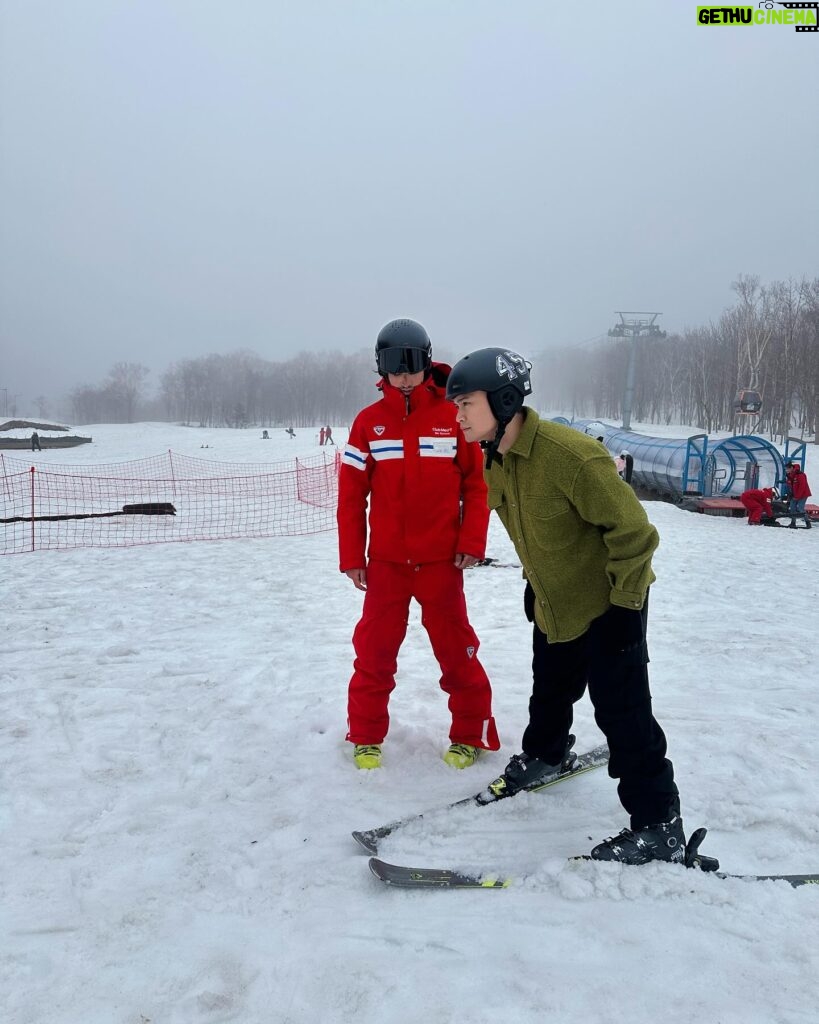 Shaira Diaz Instagram - Carving memories into the mountainside! ⛷️❄️🥶 @clubmedkiroro @clubmed #clubmed #clubmedkiroro #hokkaido #japan