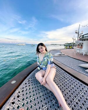 Shaira Diaz Instagram - Sa islang pantropiko 🌊🌴 @jparkislandresort